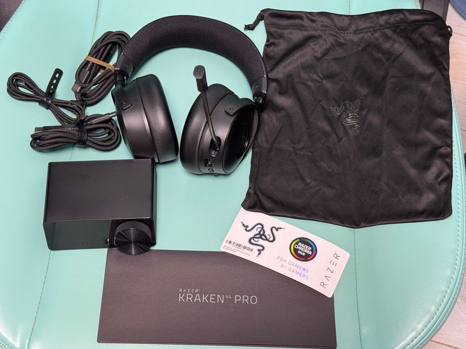 геймерські бeздротові Навушники Razer Kraken V4 Pro Wireless