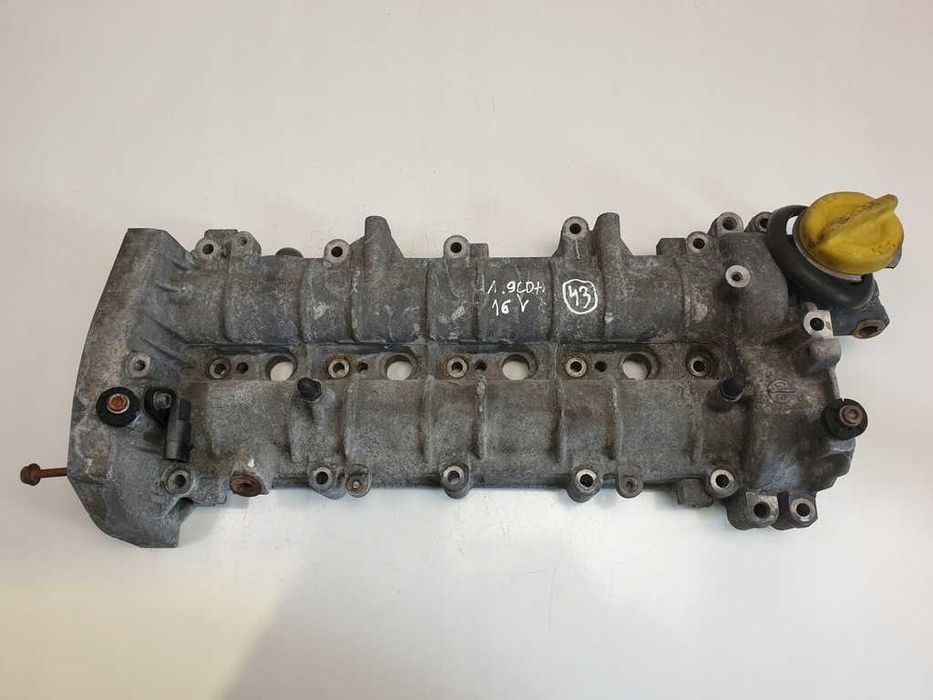 Крышка распредвалами OPEL ASTRA 1.9 ZAFIRA 1.9 CDTI Z19DTH VECTRA 1.9