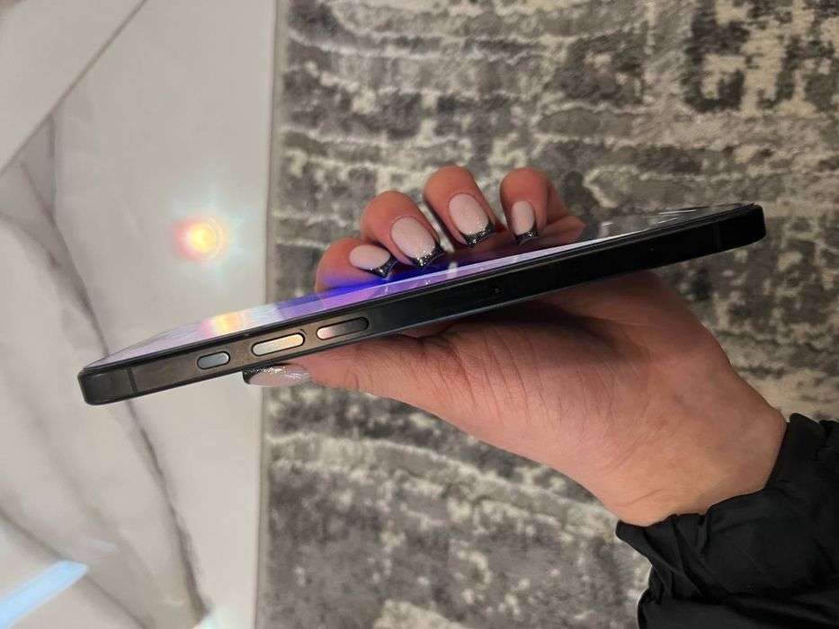 Продам айфон 16 Pro max