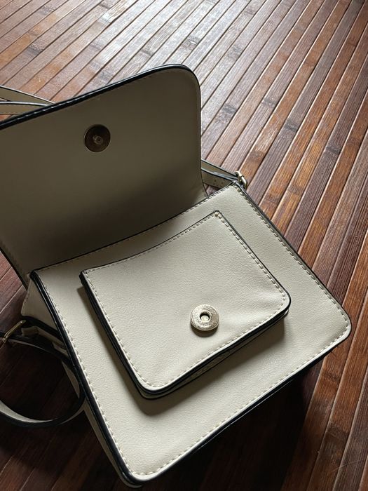 Carteira MSK em bom estado