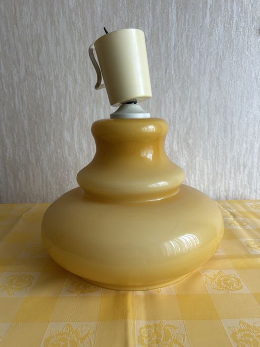 Polam Meos Wieliczka. Lampa wiszaca