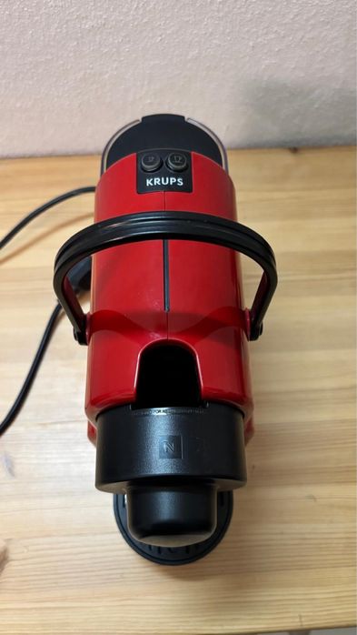 Máquina Café Nespresso Krups Inissia Vermelha