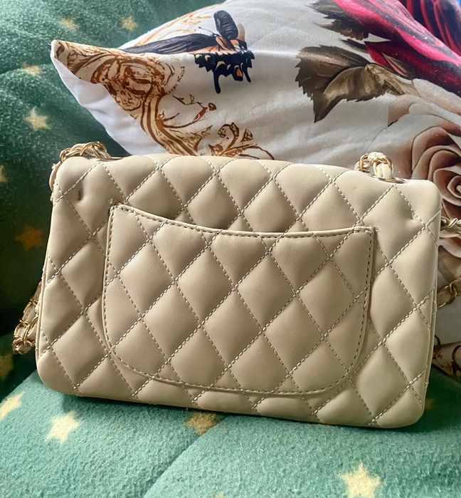 Mala Chanel beige nova