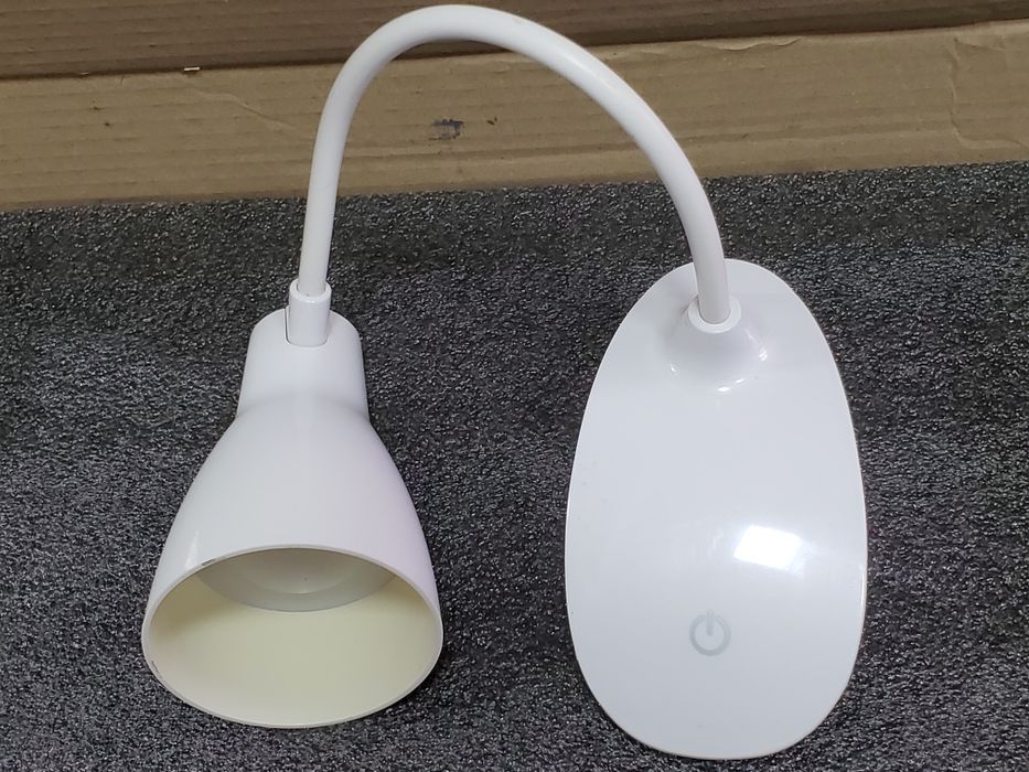 LED лампа настольная 6532