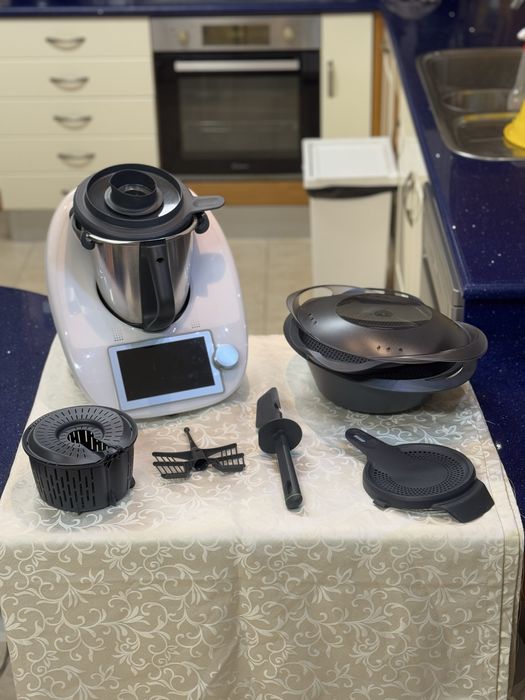 BIMBY TM6 COMPLETA - Excelente estado + acessorios - Focada na qualida