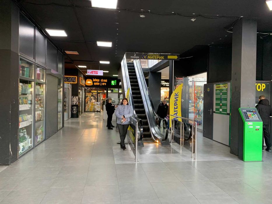 Самбір вул. Лемківська 1а, продаж приміщення в ТЦ