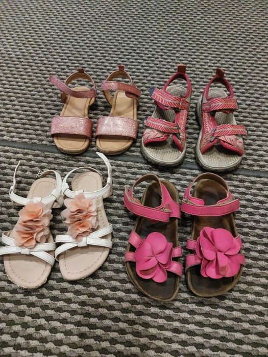 Sandałki dla dziewczynki 27 i 28