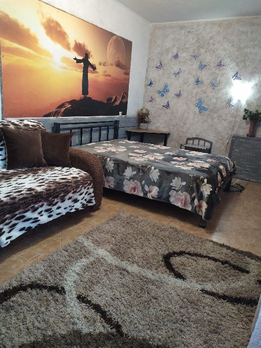 Подобово,ЦЕНТРІ, 1-2 кім,Соборна 58,фіск.чек,чиста!!!