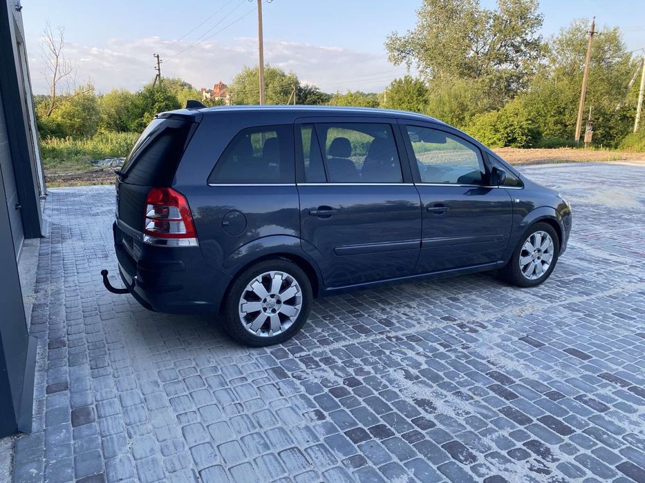 Опель Zafira B  2011р.