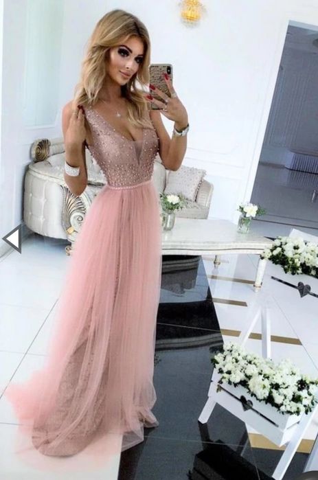 Tiulowa suknia rosegold