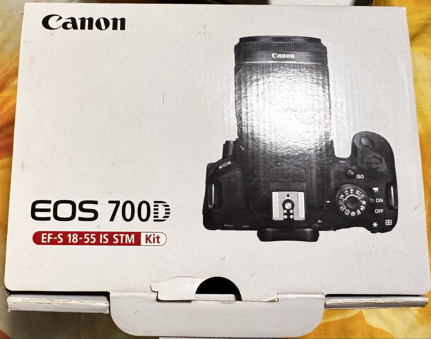 Canon EOS 700d фотоапарат