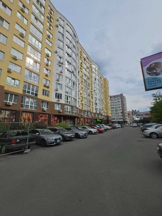 2 кімнатна квартира з ремонтом в самому серці Ірпеня- Центральний парк. Опалення Індивідуальне, підземний паркінг-укриття