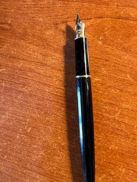 Caneta de tinta permanente Parker Sonnet (1996) Laca Preta – Aparo Ouro 18K