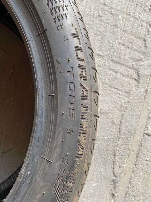 225/45R18 Dwie używane opony letnie Bridgestone