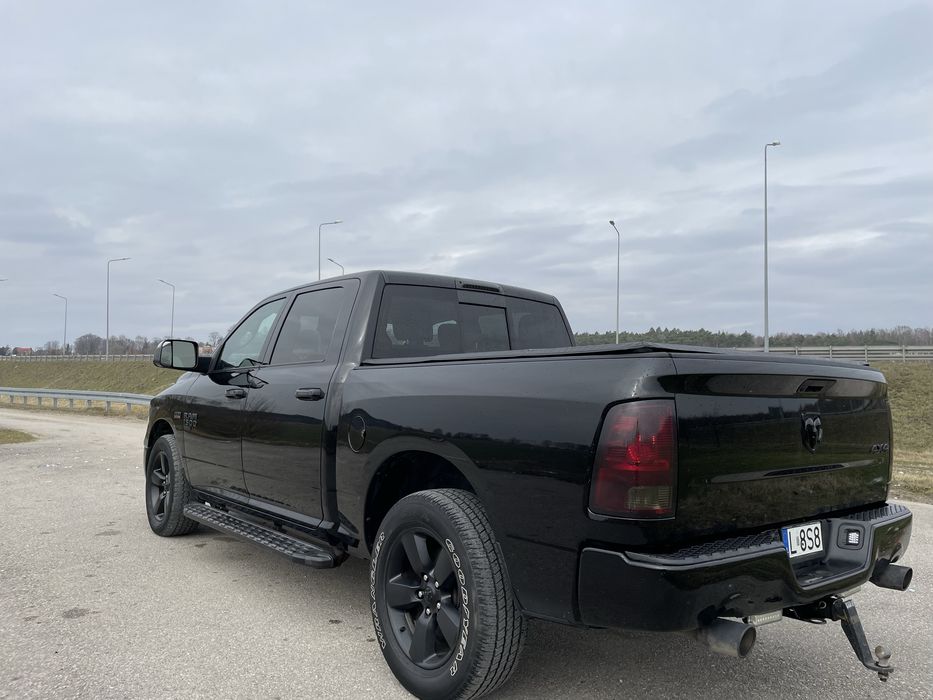 Dodge RAM 5.7 HEMi 2021