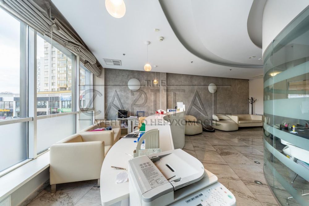 Комерційна нерухомість у ЖК Park Avenue VIP. Пр-т Голосіївський, 58А)