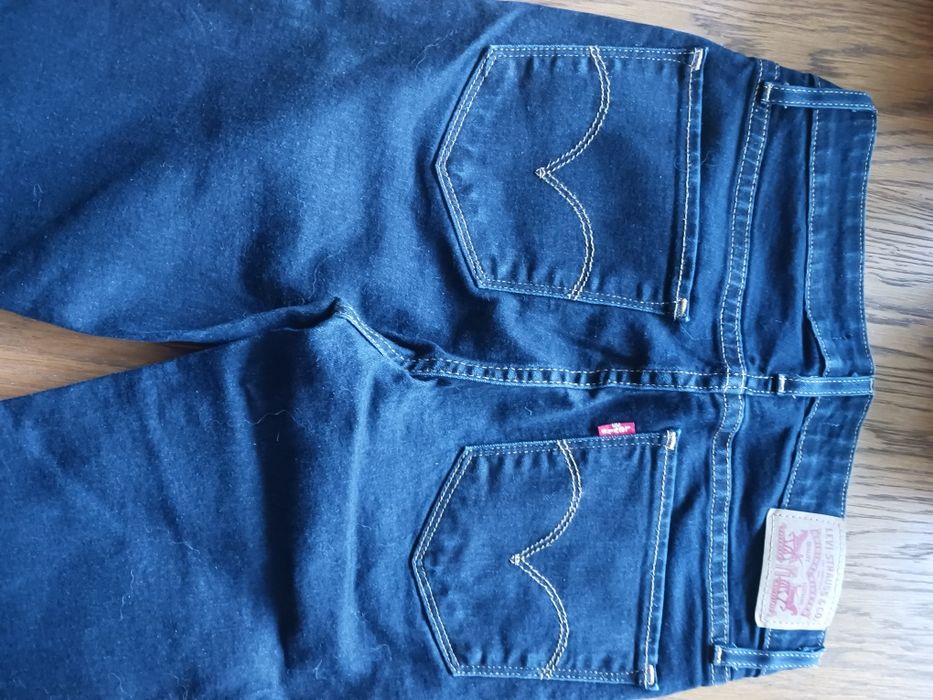 Jeansy levis nastolatka w25 L30