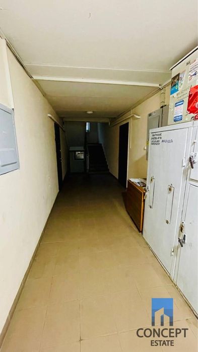 Продам большую 3 комн. квартиру 61 м2 ул.Независимости (Титова)