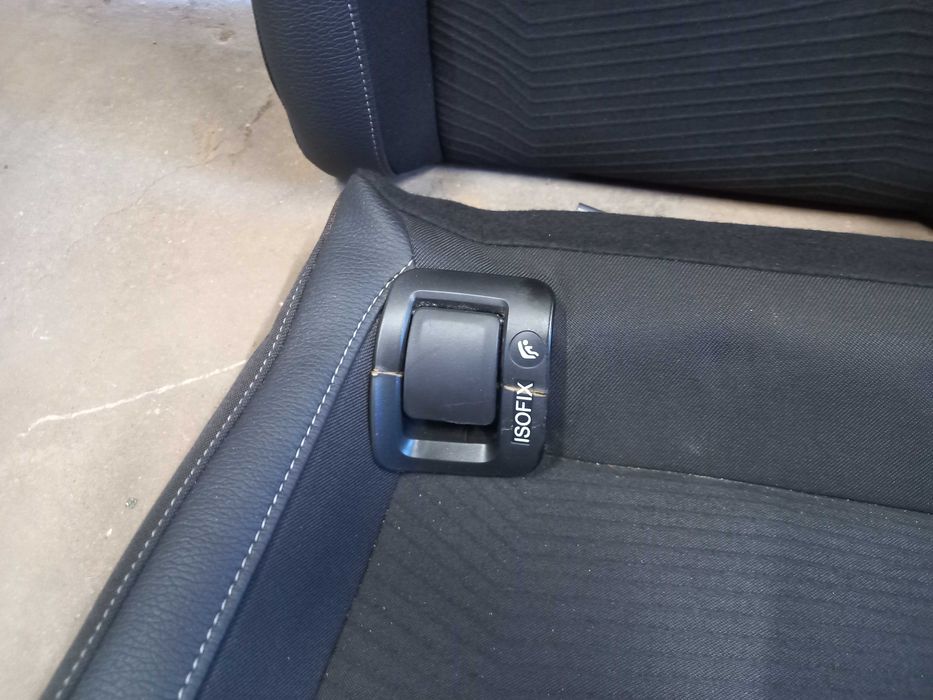 Kanapa Tylna Opel Adam Isofix Pół Skóra