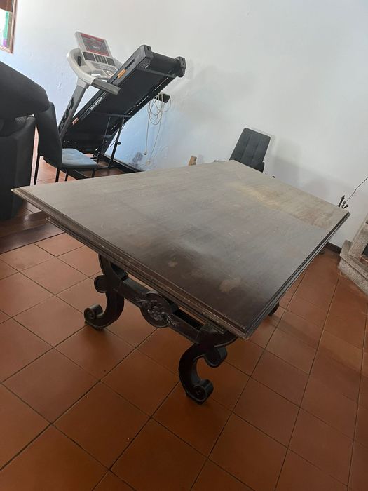 Mesa de jantar rústica com 6 cadeiras