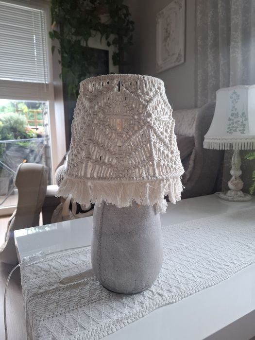 Lampa stołowa boho makrama