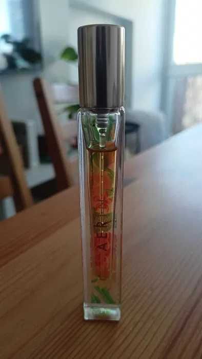 Woda perfumowana Aerin Hibiscus Palm 7 ml