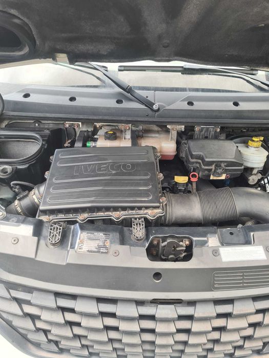 IVECO DAILY 3.0 plandeka 10 palet