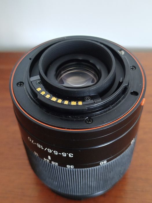 [vendida] Objectiva Sony DT 18-70mm Macro
