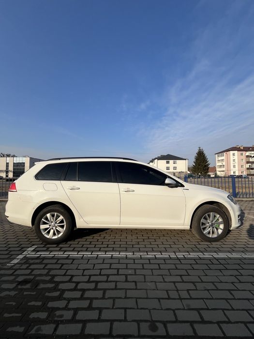 продам авто Фольксваген Гольф7 2014р.1.6