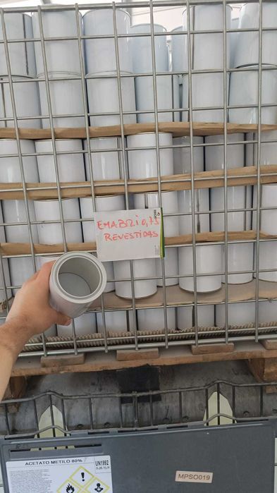 300 latas brancas de 0,75Lt