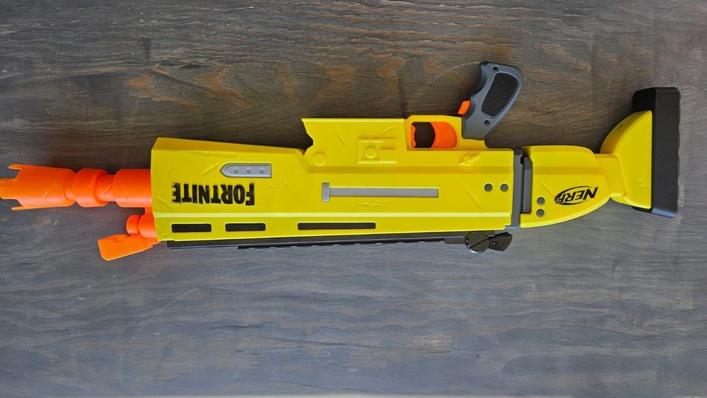 Elektryczny NERF Fortnite scar