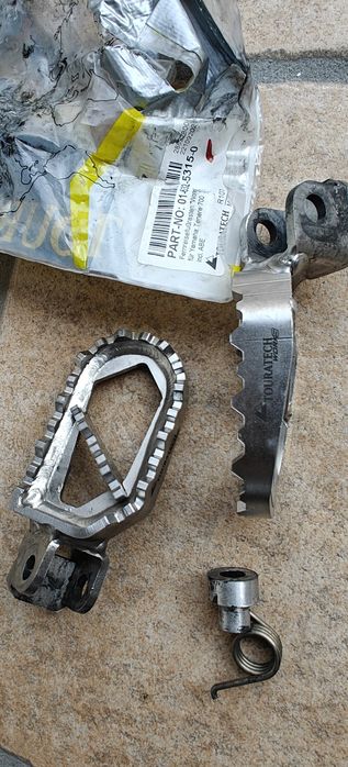 Poisa pés touractech tenere 700