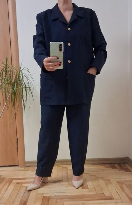 Модні стильні костюми, розмір 16-22