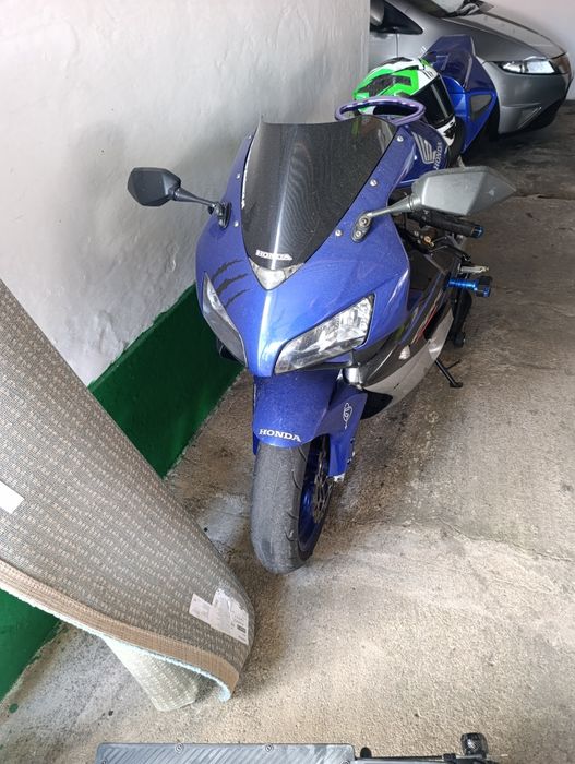 CBR 1000RR vários extras