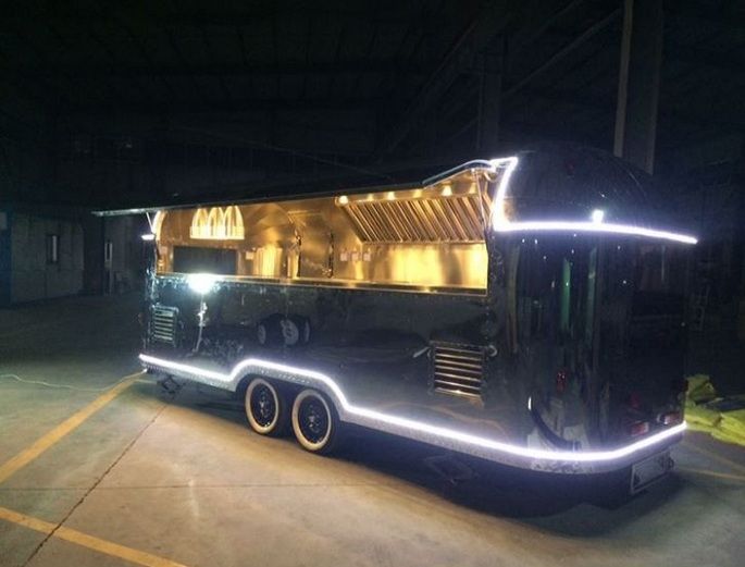 Торговий причіп. Фуд-трак. Фудтрак. Трейлер. Foodtruck. Виробництво.