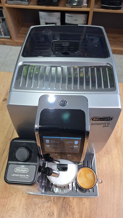 Кавомашина Delonghi Dinamica plus