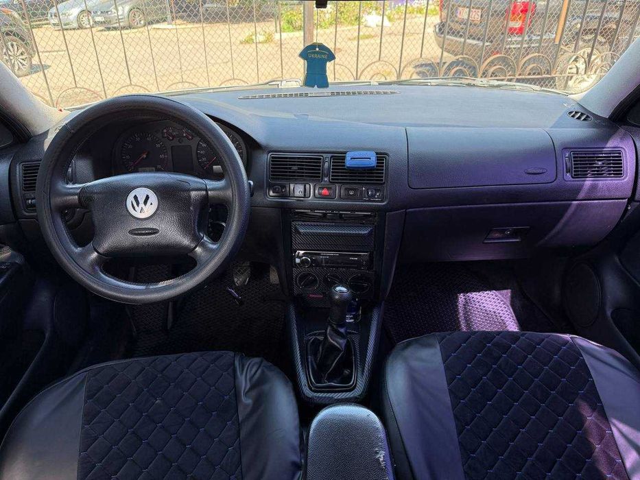Volkswagen Golf 1998, 1.4 MPI газ/бензин, механіка