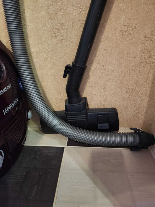 Продам Пилосос Samsung