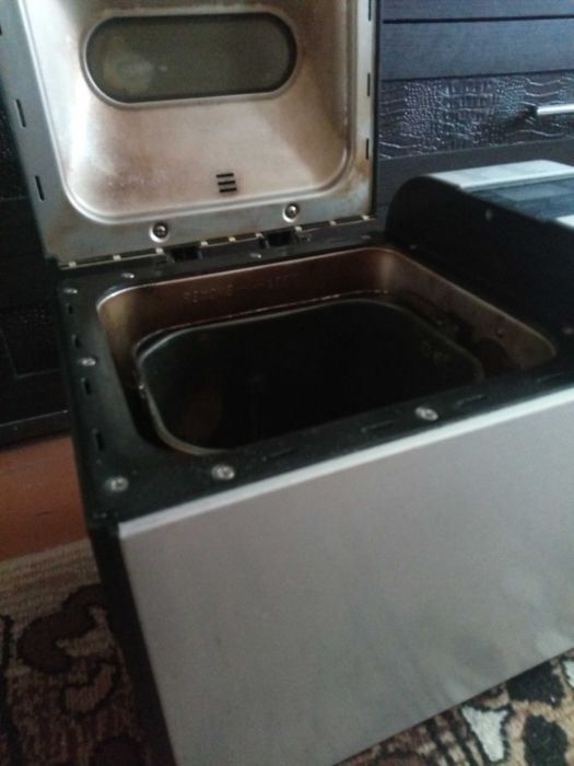 Хлібопіч Gorenіе 900 з новим паском.