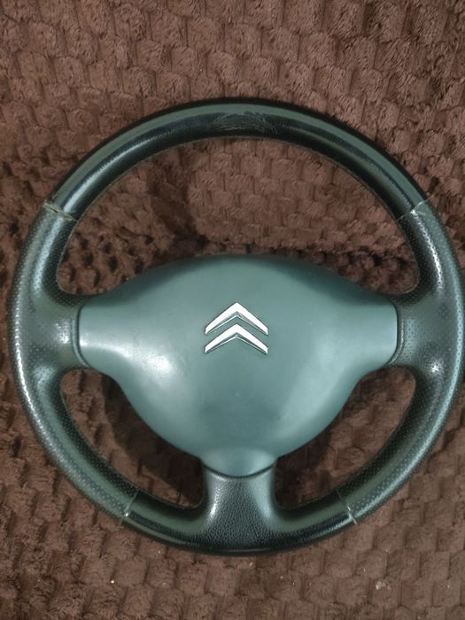 Продам кермо Citroen Berlingo b9