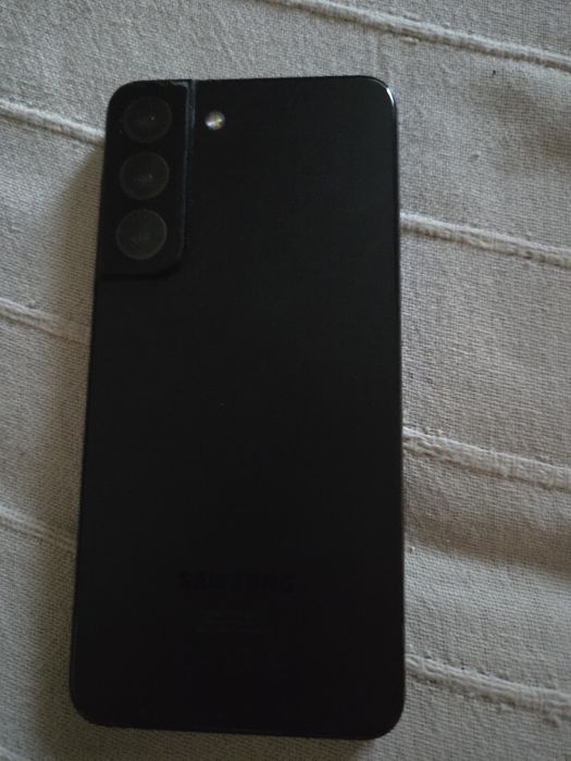 Samsung S22 como novo .