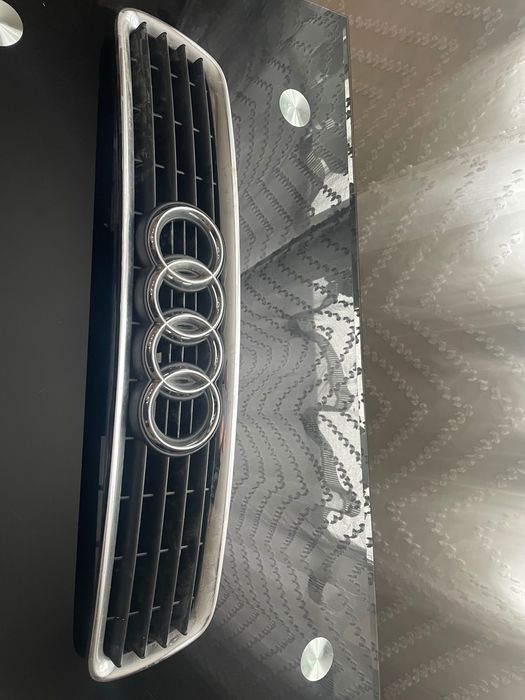 Oryginalny grill przedni Audi A4 B5 polift