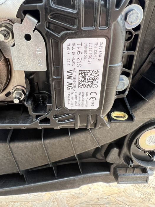 Audi А4 B9 Торпеда з подушкою Ауді А4 Б9 Панель торпедо консоль
