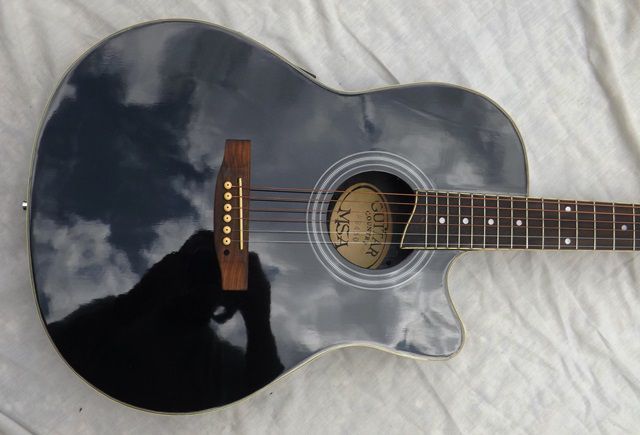 Guitarra roundback tipo ovation castanha clássica
