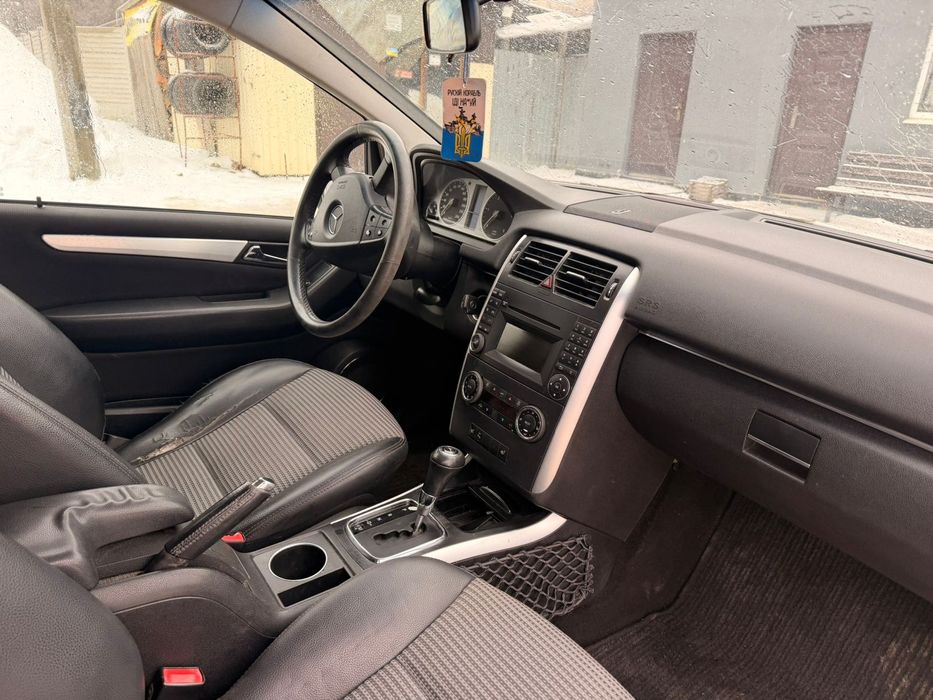 Mercedes benz b class