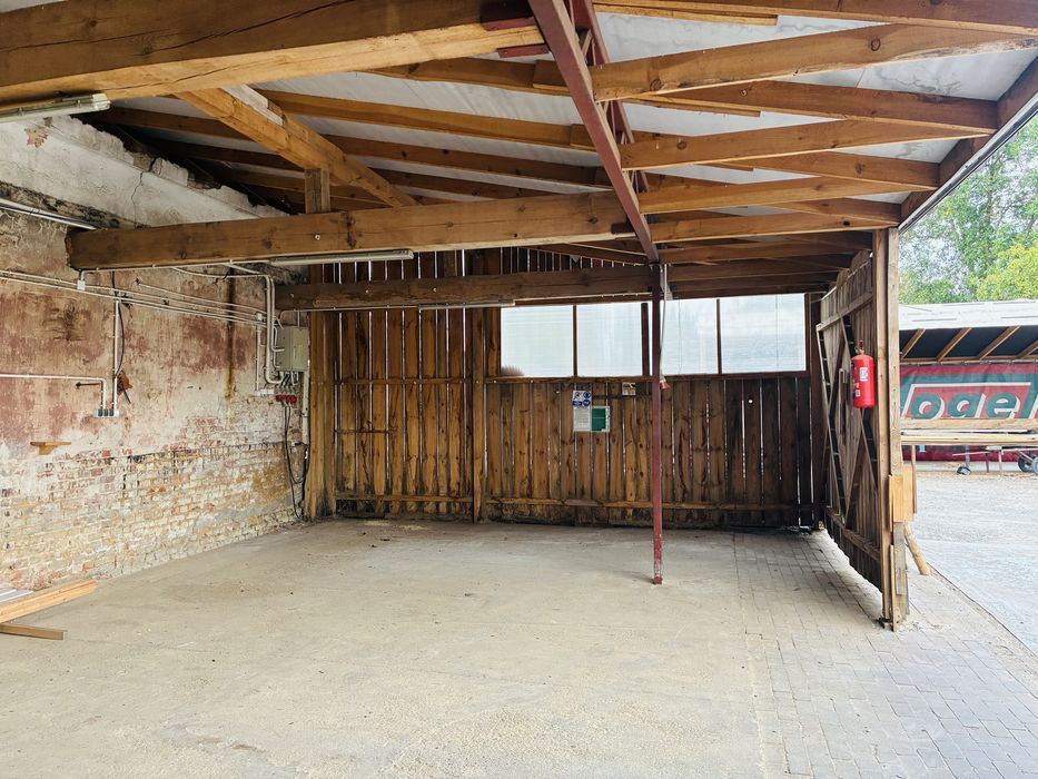 Hala do wynajęcia, Magazyn 120 m², Garaż, Wiata - Więcej