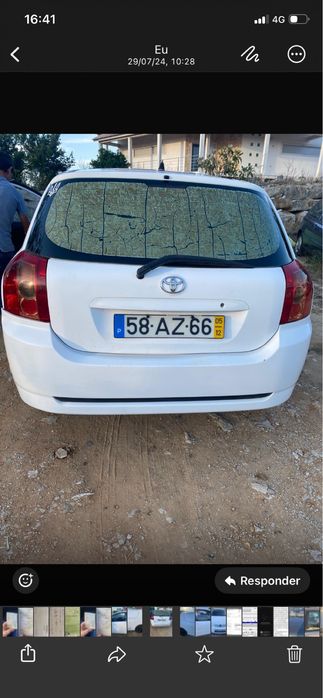 Carro toyota corola comercial