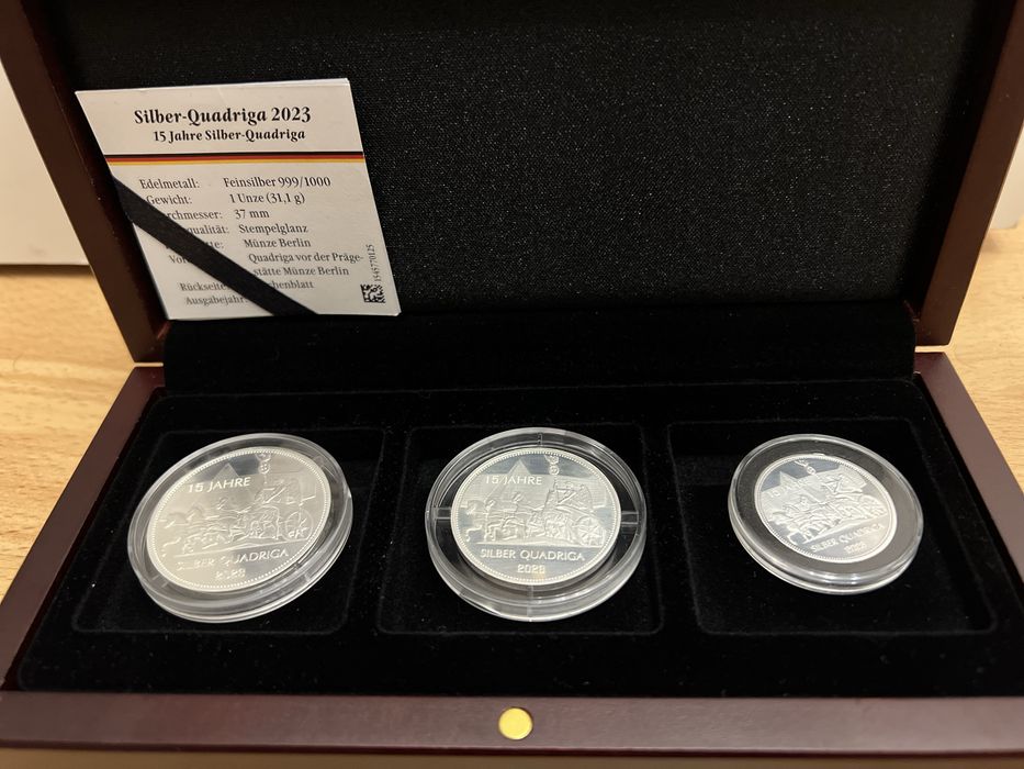 Продам набір Срібних монет