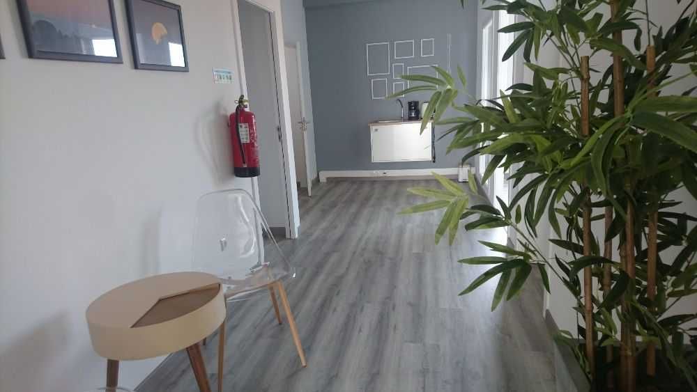 Arrendo sala de escritório no Seixal em Centro de Escritórios