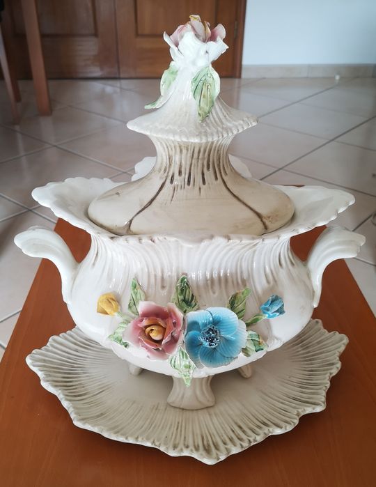 Terrina antiga centro de mesa